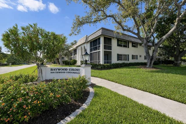 1741 SOUTHWOOD ST #1741 photo