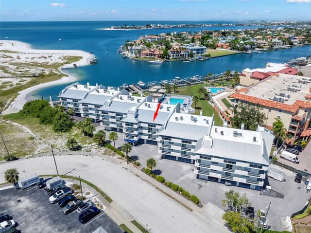 1100 PINELLAS BAYWAY S #I4 photo