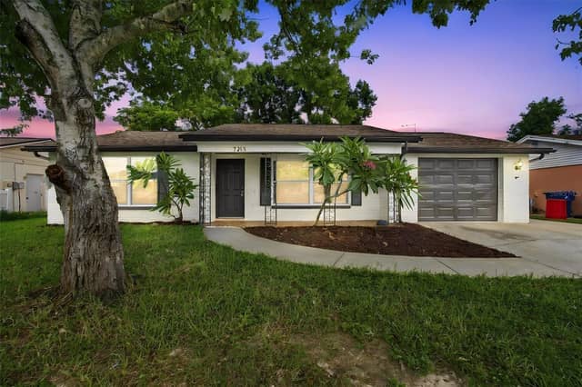 7215 ROBSTOWN DR photo