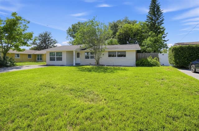 10701 OLEANDER DR photo