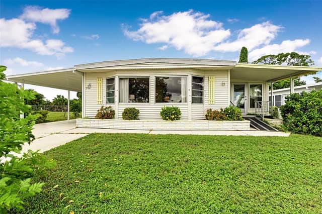 204 LA COSTA photo