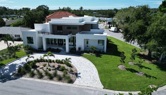 2110 MICHELE DR photo
