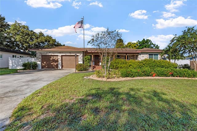 1324 WHITACRE DR photo