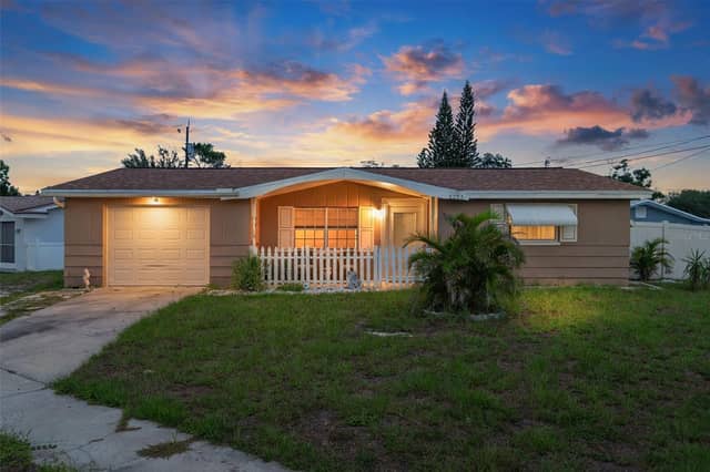 5253 FOREST HILLS DR photo