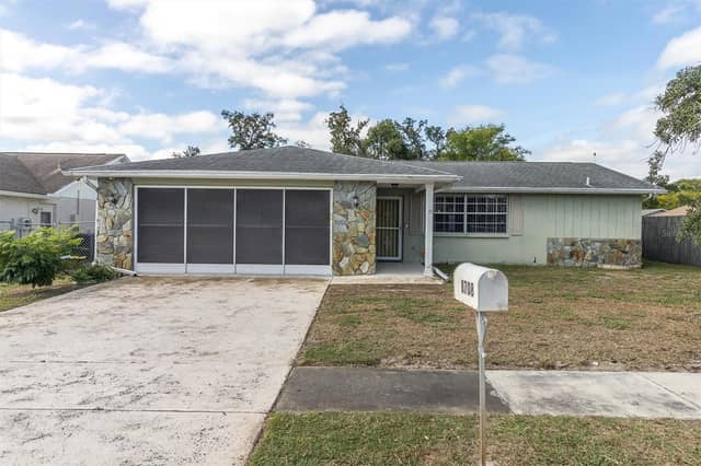 8708 BRIAR PATCH DR photo