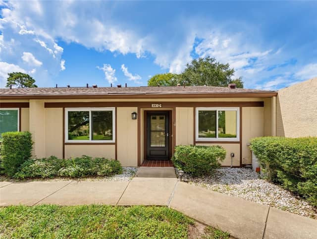 8330 HIGH POINT CIR #6 photo