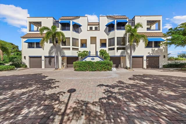 2012 HARBOURSIDE DR #2102 photo