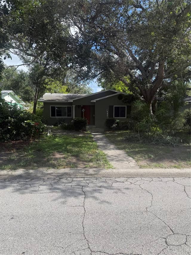215 24TH AVE N photo