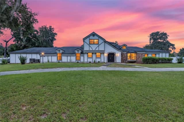 12603 LAKE HILLS DR photo