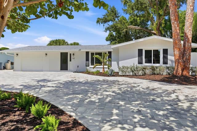512 SANTE JOSEPH ST photo