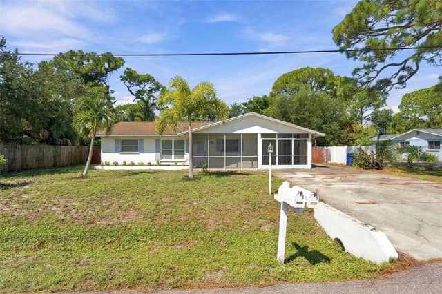 3036 SHAMROCK DR photo