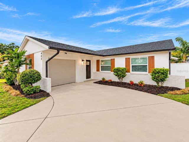 403 EVERGREEN DR photo