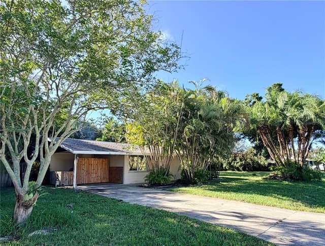 225 MAGNOLIA RD photo