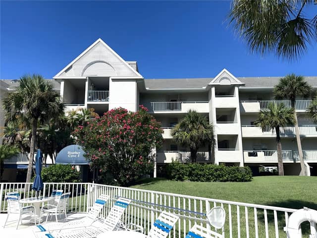 5537 SEA FOREST DR #304 photo