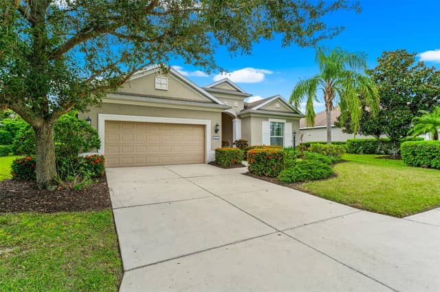 4720 CLAREMONT PARK DR photo
