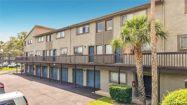 6305 NEWTOWN CIR #5B4 photo