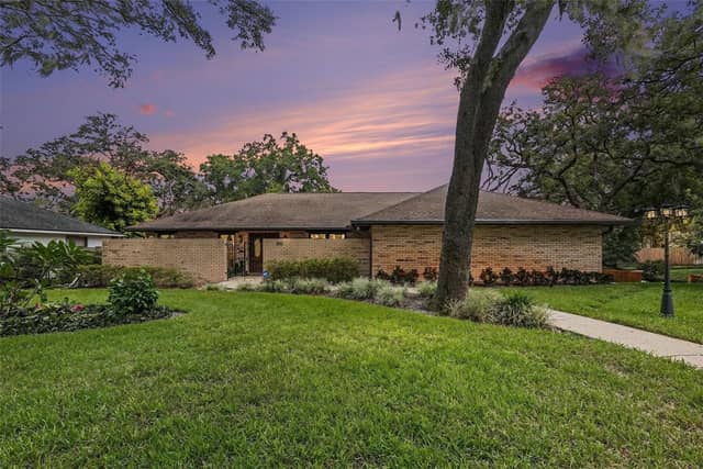 201 WILD OAK DR photo