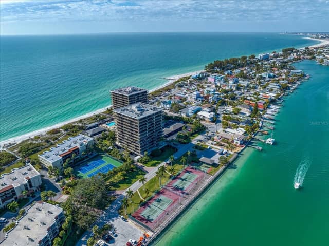 7600 BAYSHORE DR #202 photo