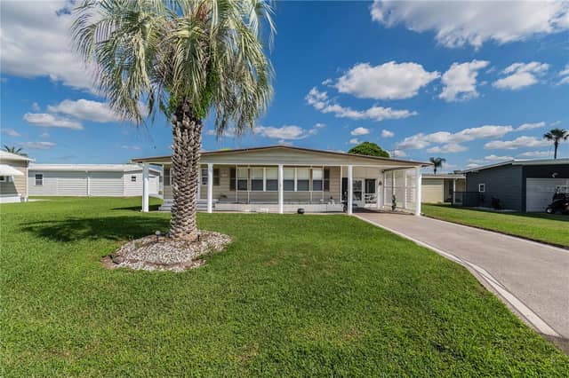 5600 ARROWHEAD DR photo