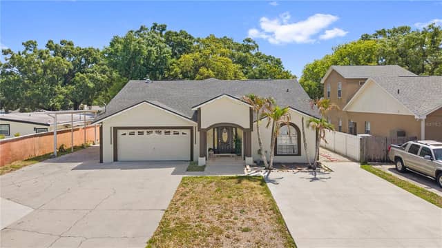 8019 N GOMEZ AVE photo