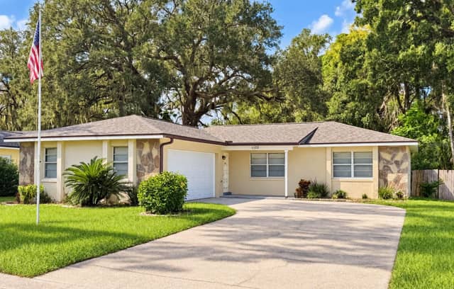 1122 ESTATEWOOD DR photo