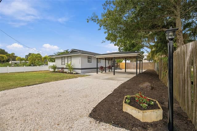 11985 MURRAY AVE photo