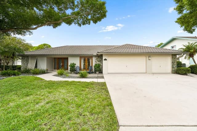 2900 SANDPIPER PL photo