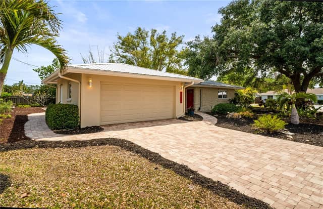 6512 BOWLINE DR photo