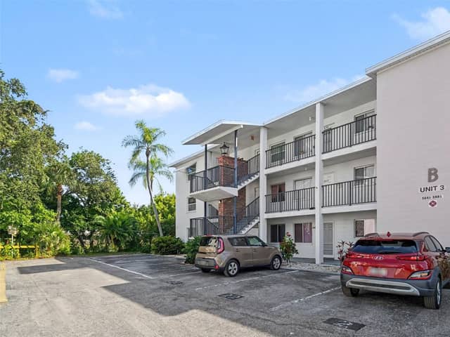 5855 PALM LN #B21 photo