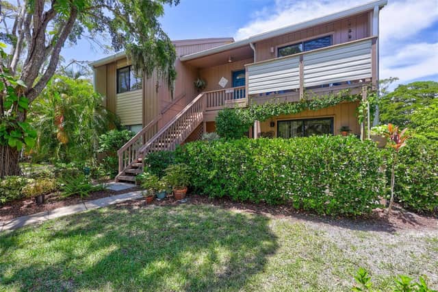 1637 BROOKHOUSE CT #244 photo
