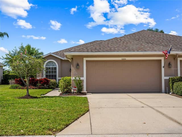 5204 MAHOGANY RUN AVE photo