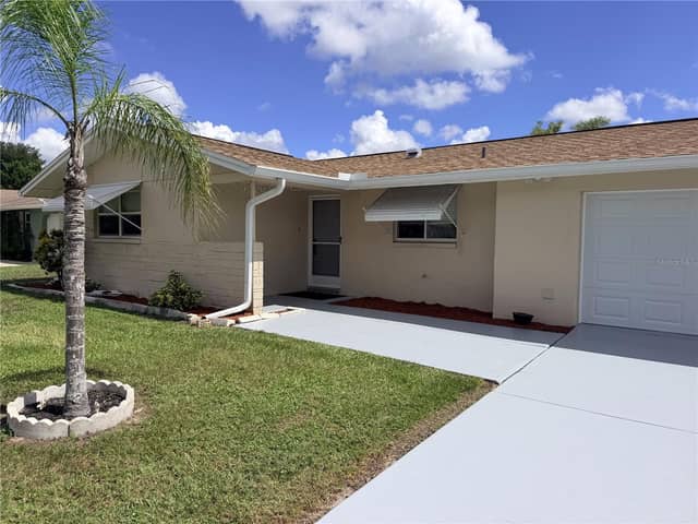 10118 HOLLY DR photo