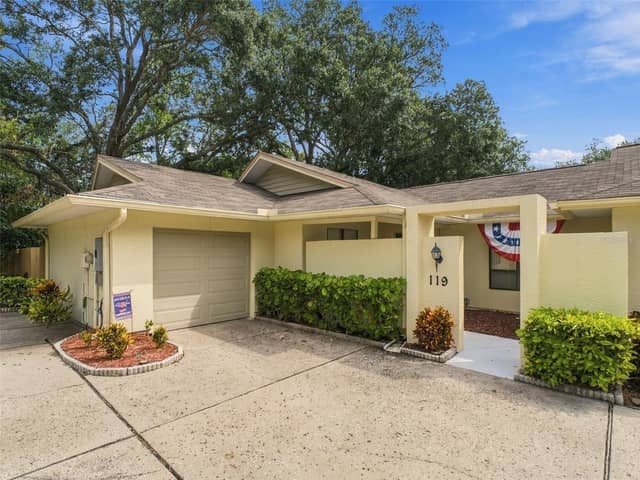 119 PARKSIDE COLONY DR photo