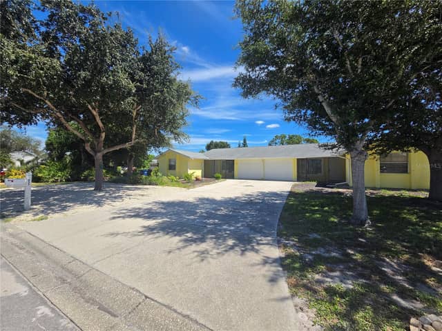 653 HARVEY ST photo
