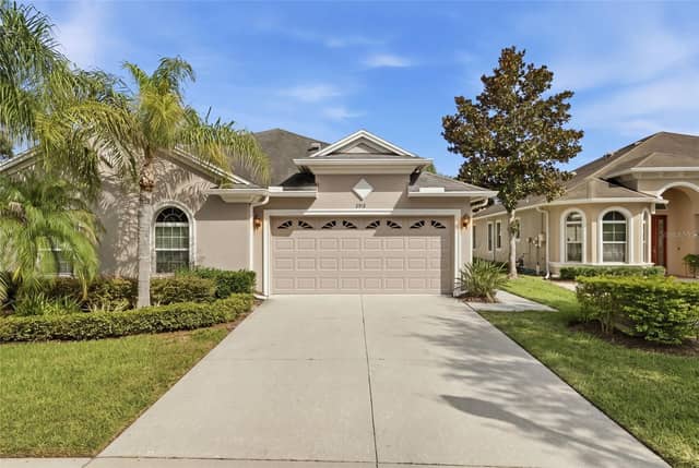 2912 DEVONOAK BLVD photo