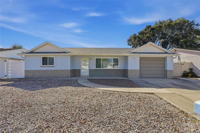 7420 SANDALWOOD DR photo
