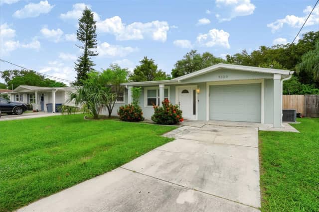 9300 UNICORN AVE photo