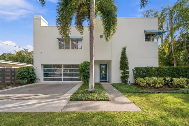 2718 W PRICE AVE photo