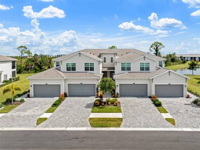 17640 BORACAY CT #201 photo