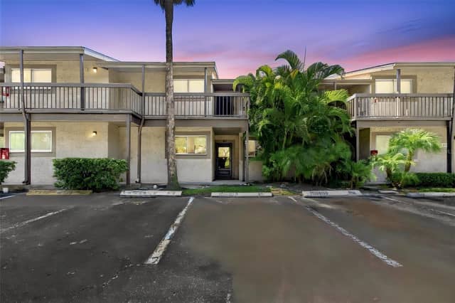 6340 NEWTOWN CIR #40A4 photo