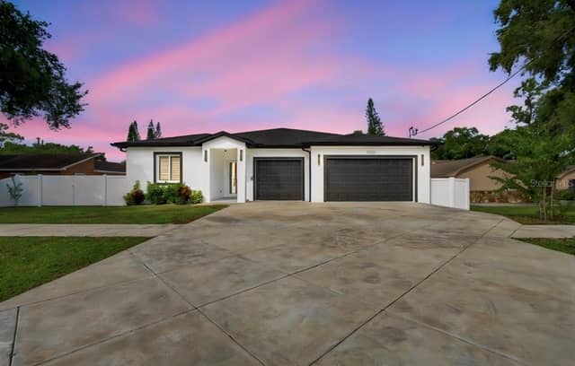 13204 LAKE MAGDALENE BLVD photo