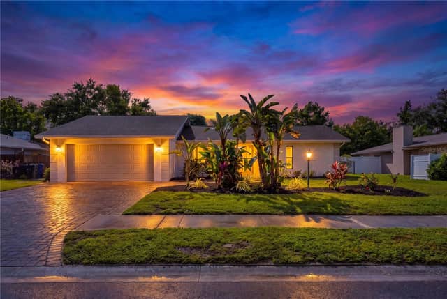 2014 COUNTRY MEADOWS LN photo
