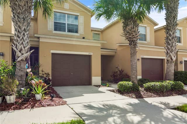 2011 HAWKS VIEW DR photo