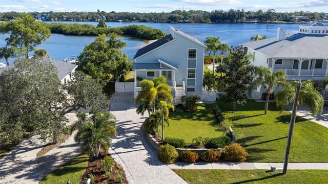 1512 RIVERSIDE DR photo