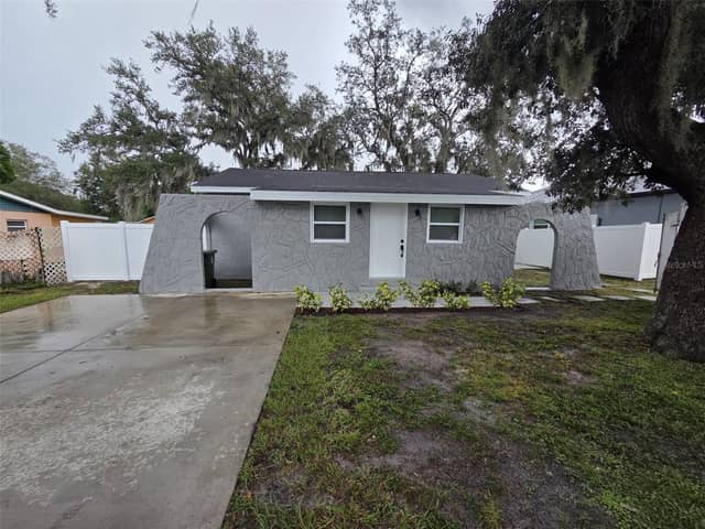 Home photo