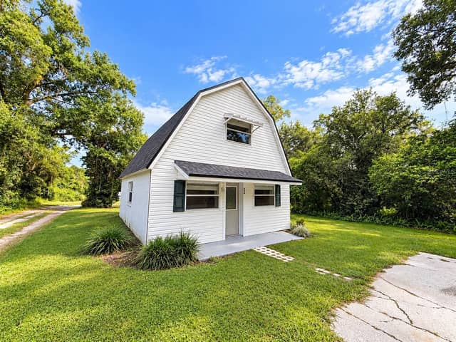 904 TWO HOUSE LANE photo