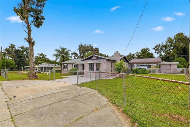 201 E WHEELER RD photo