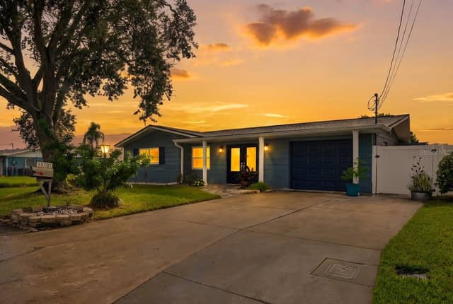 13701 LESLIE DR photo