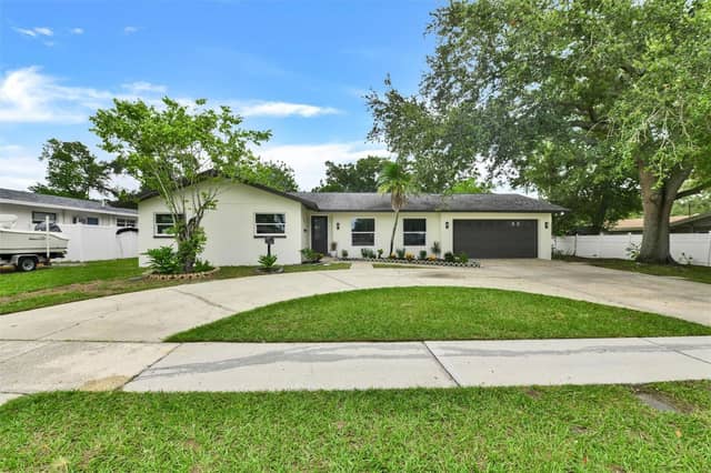 1207 S BELCHER RD photo