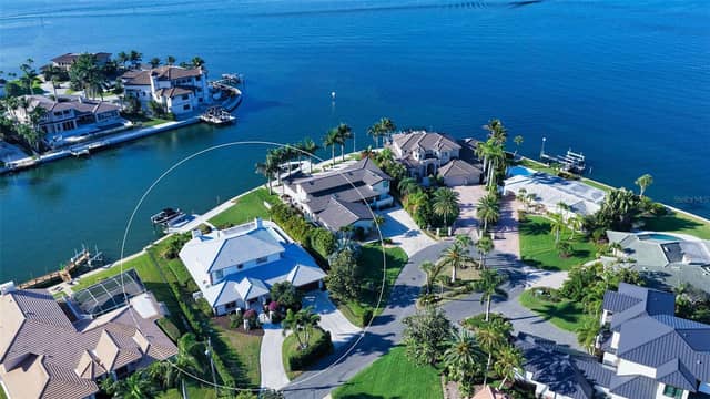 7689 COVE TER photo